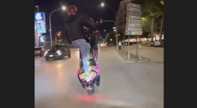 Motociclista impennata Foggia