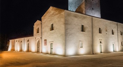 luci-e-sapori-di-torre-alemanna-cena-in-terrazza-tra-cibo-e-musica-Società