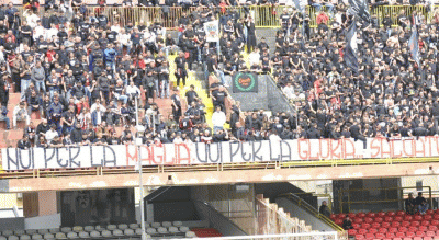 striscione-non-autorizzato-e-petardo-1200-euro-di-multa-al-foggia-FoggiaCalcio