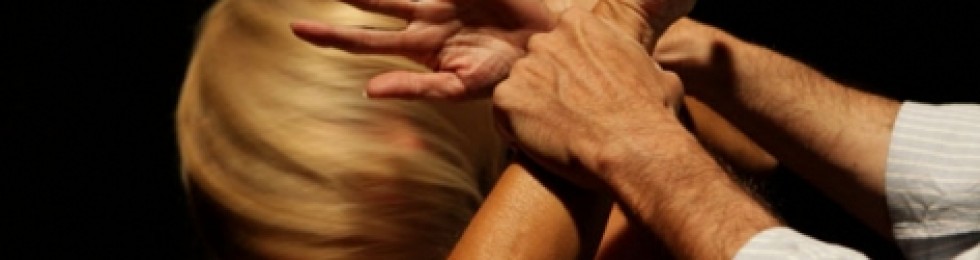 VIOLENZA DONNE